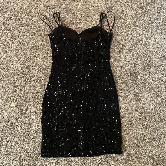Windsor Black Sequin Homecoming Dress - Picture 3 of 5